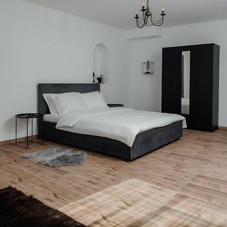 Scandinavia Residence 피아트라네암츠 외부 사진